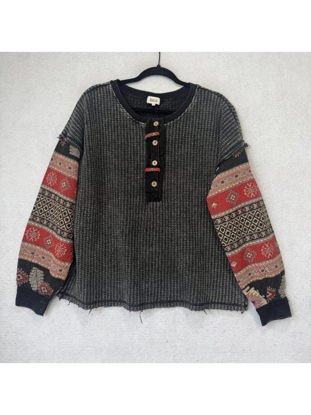 BKE Shirt Womens Medium Gray Thermal Henley Long Sleeve Southwestern Boho Knit